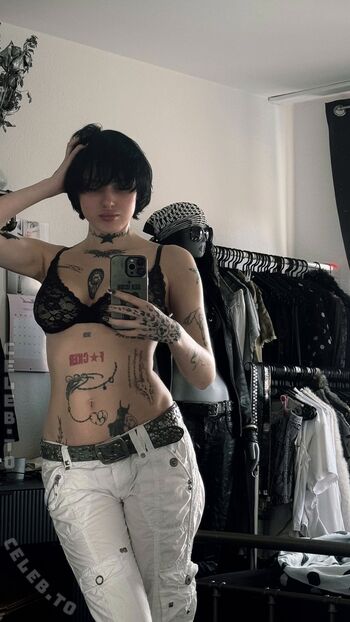 Full leaked Smokeish private photo