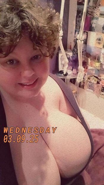 Full leaked Snaphappyadventurer private photo