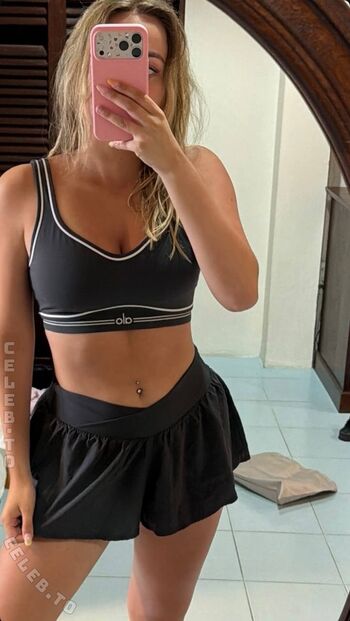 Full leaked Snipsska private photo