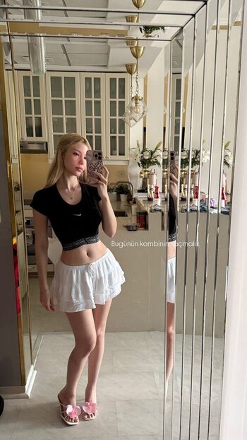 Full leaked Snowmaiid private photo