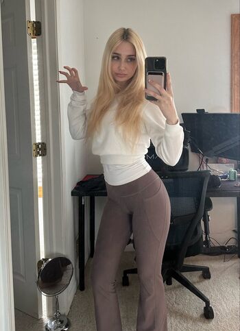 Full leaked Snuzu private photo