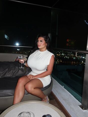Full leaked Sofia deroian page private photo