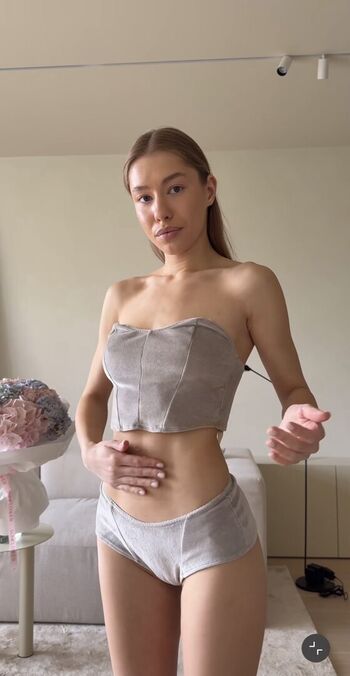 Full leaked Sofia holetts private photo