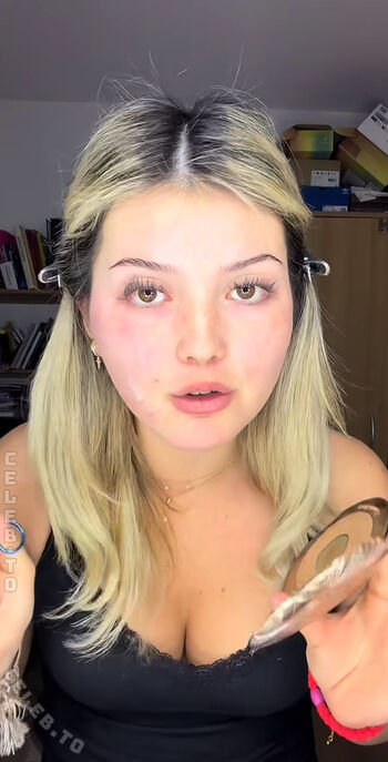Full leaked Sofia stark page private photo