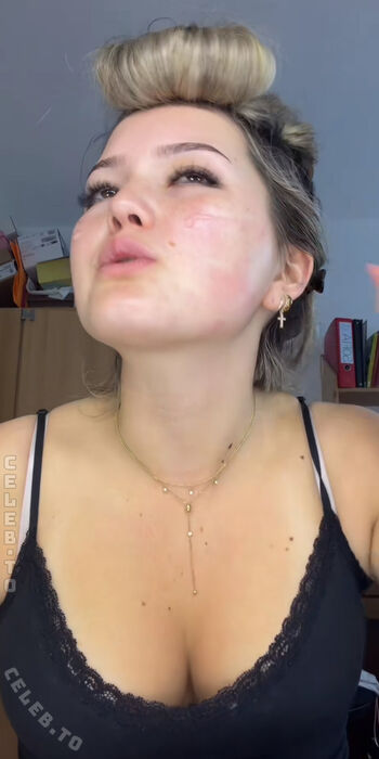 Full leaked Sofia stark private photo