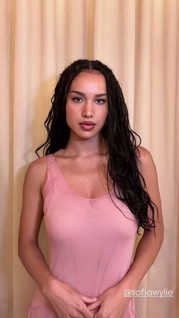 Full leaked Sofia wylie private photo