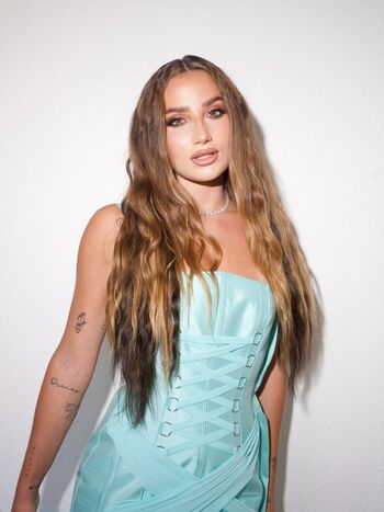 Full leaked Sofiasurfers private photo