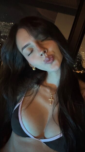 Full leaked Sofiavve private photo