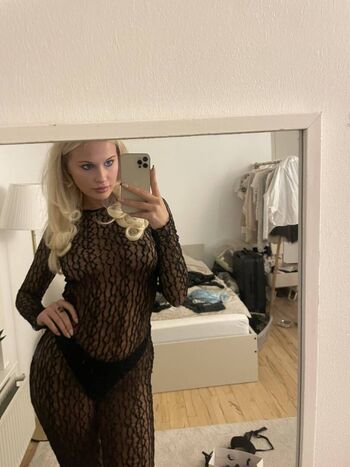 Full leaked Sofie mai private photo