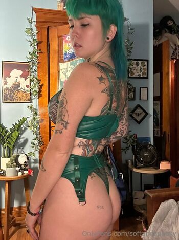 Full leaked Softandspooky private photo