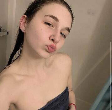 Full leaked Softkittie private photo