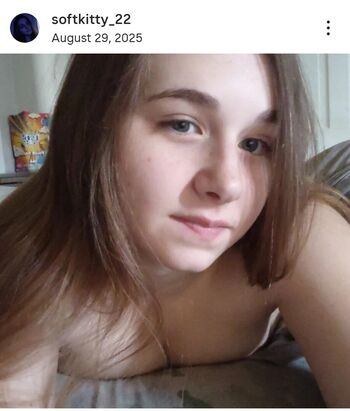 Full leaked Softkittie private photo