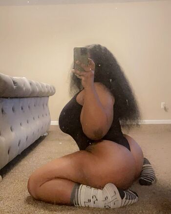 Full leaked Softnthick private photo
