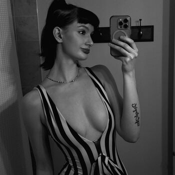Full leaked Solamie private photo