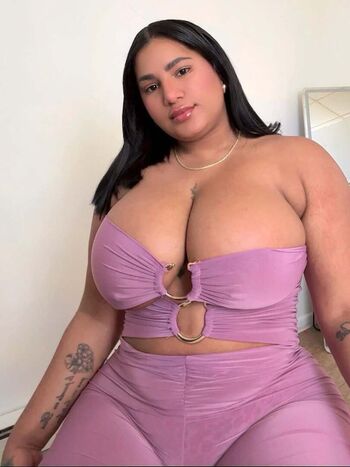Full leaked Solange arias private photo