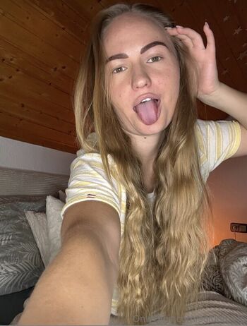 Full leaked Solunamalou private photo