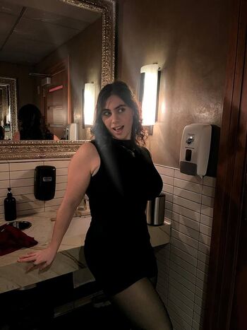 Full leaked Somenes daughter private photo