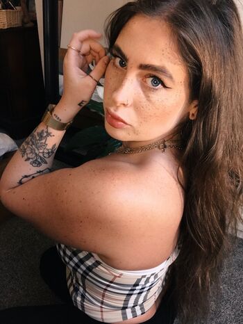 Full leaked Somethinginconspicuous private photo