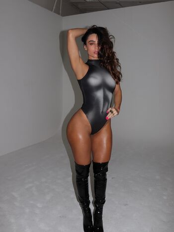 Sommer Ray