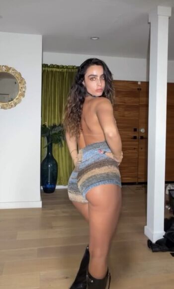 Full leaked Sommer ray private photo