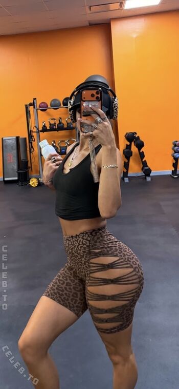 Full leaked Sommer ray private photo