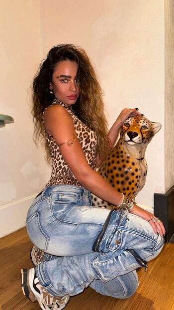 Full leaked Sommer ray private photo