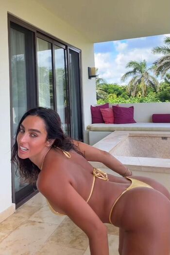 Sommer Ray
