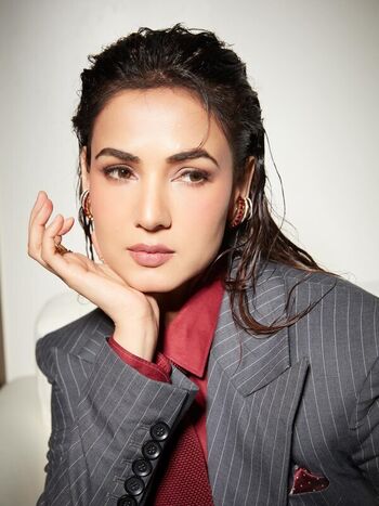 Full leaked Sonal chauhan private photo