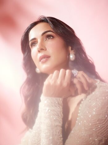 Full leaked Sonal chauhan page private photo