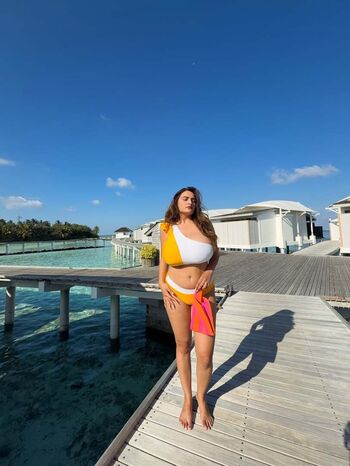 Full leaked Sonali malhotraa private photo