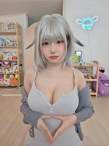 Full leaked Sooflower page private photo
