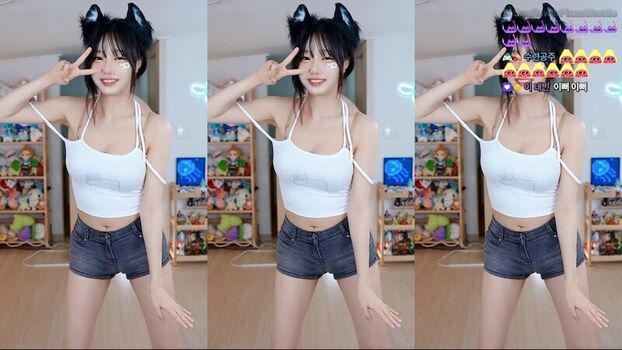 Full leaked Sooflower page private photo