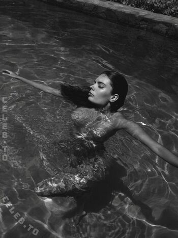 Full leaked Sophia private photo