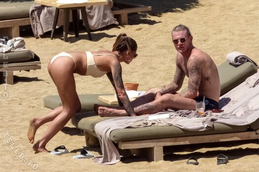 Full leaked Sophia thomalla private photo