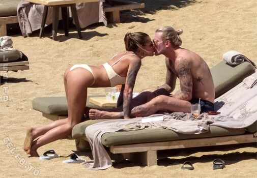 Full leaked Sophia thomalla private photo