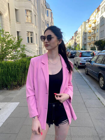 Full leaked Sophiaabelow private photo