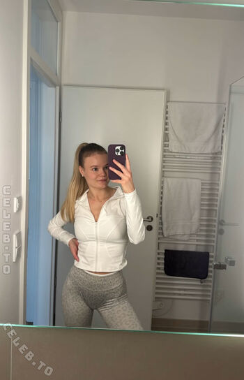 Full leaked Sophiakienzle private photo