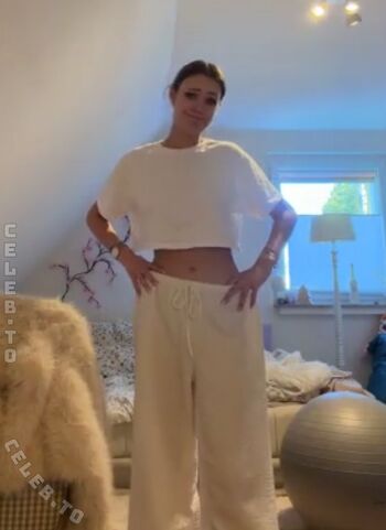 Full leaked Sophiawestend private photo
