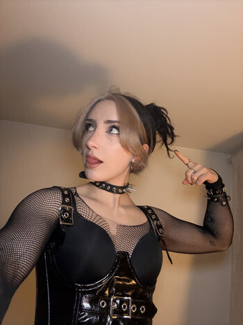 Full leaked Sophie burrell page private photo