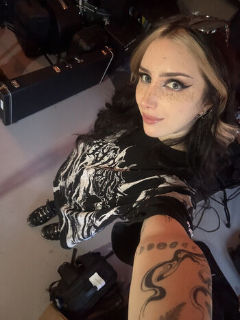 Full leaked Sophie burrell page private photo