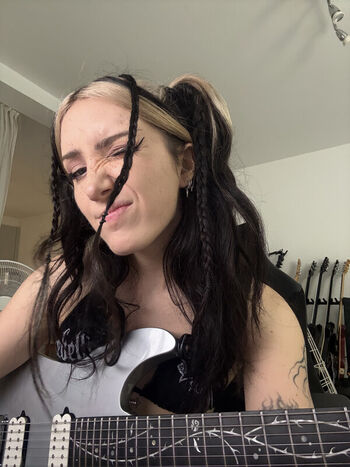 Full leaked Sophie burrell page private photo