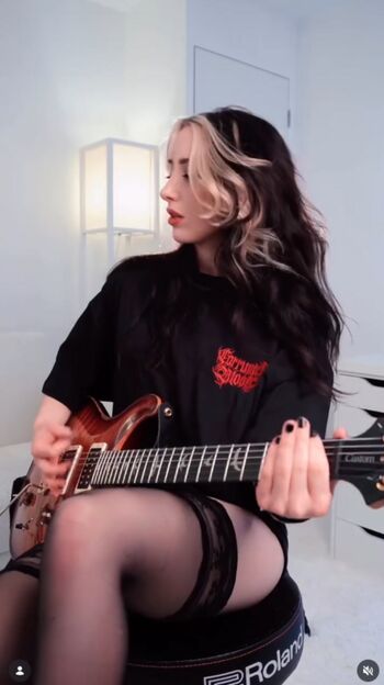 Full leaked Sophie burrell private photo