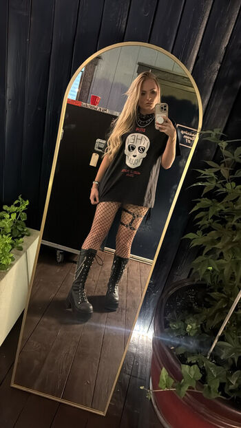 Full leaked Sophie lloyd private photo