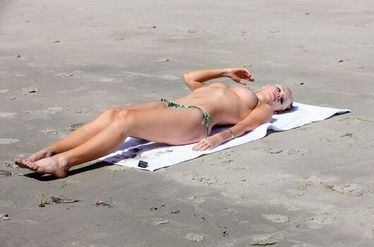 Full leaked Sophie monk private photo