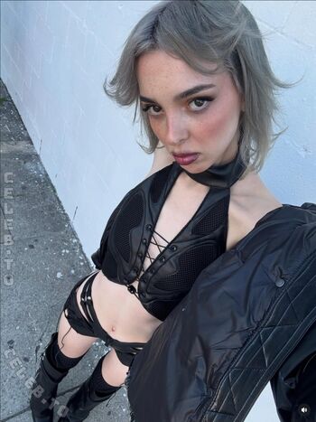 Full leaked Sophie powers private photo