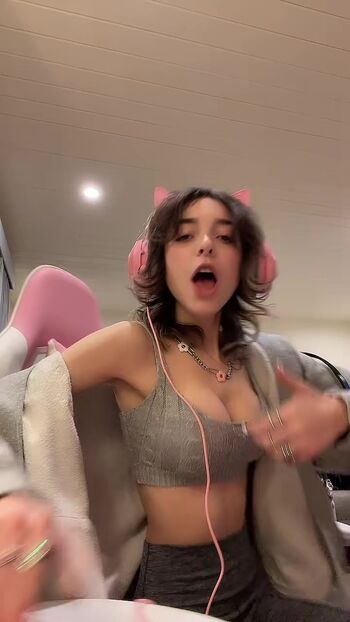 Full leaked Sophie powers private photo