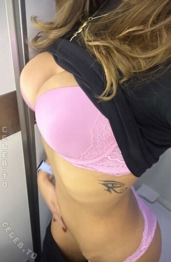 Full leaked Sophiecek private photo
