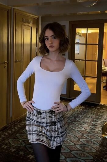 Full leaked Sophieray private photo