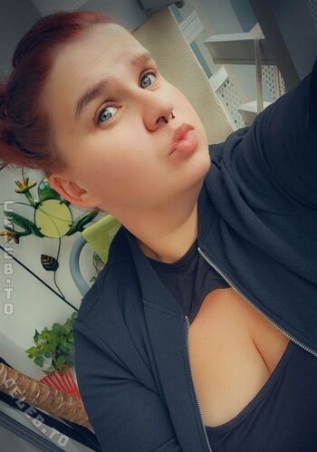 Full leaked Sophieschmande private photo