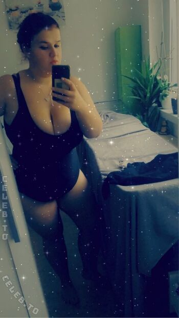Full leaked Sophieschmande private photo